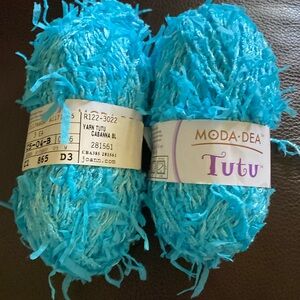 Blue Yarn Bundle - set of 2